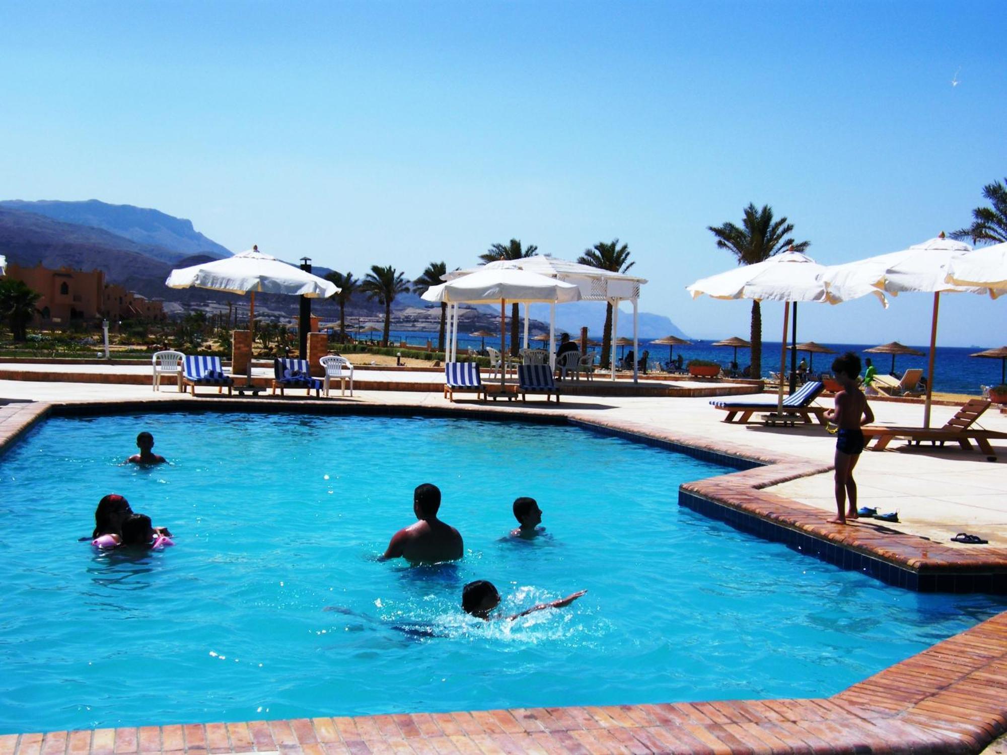 Dome Marina Hotel & Resort Ain Sokhna Ain Sukhna Buitenkant foto